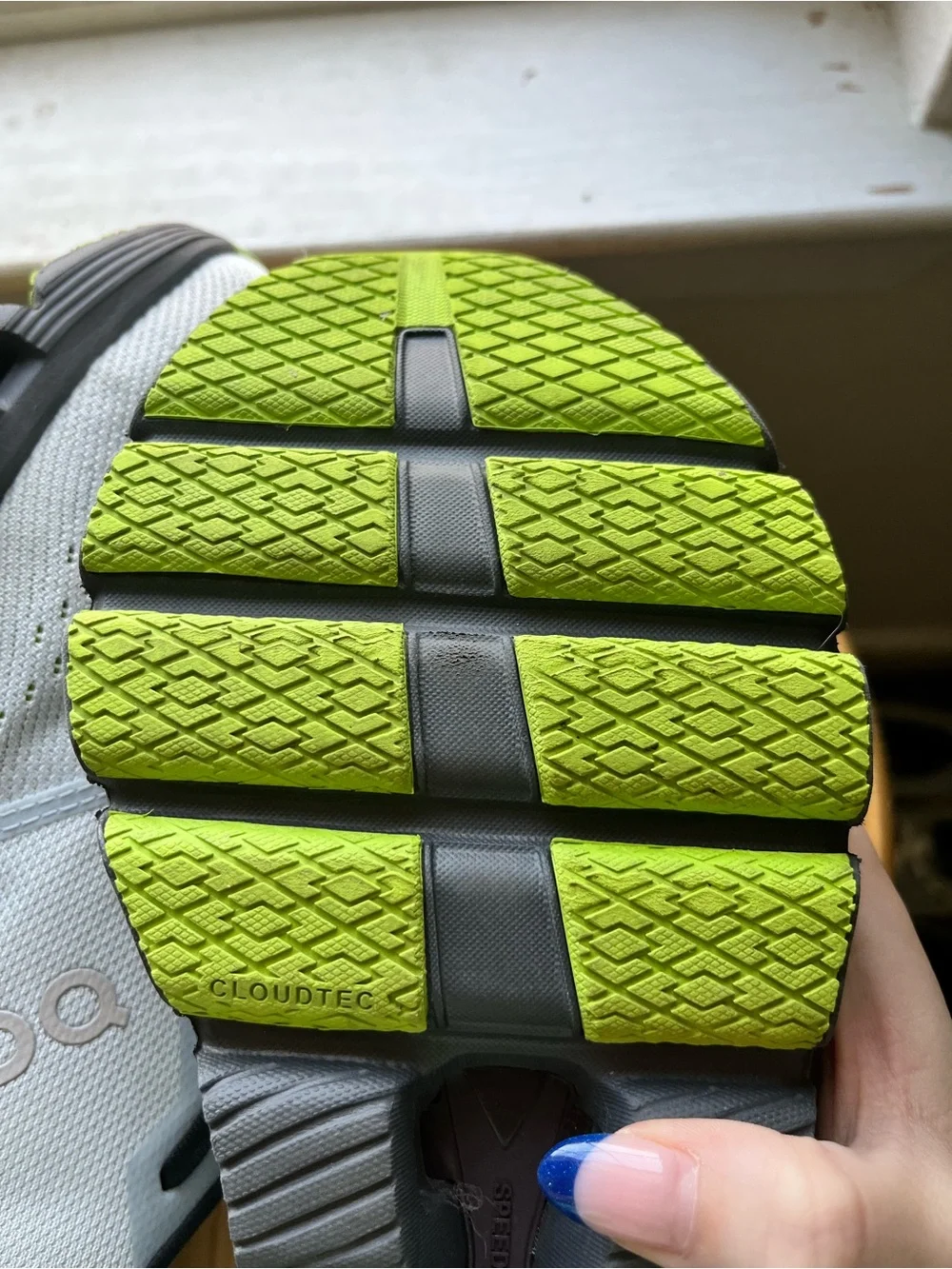 On Running Men’s Cloud X 4 Running Shoes in Light Gray with Lime Accents